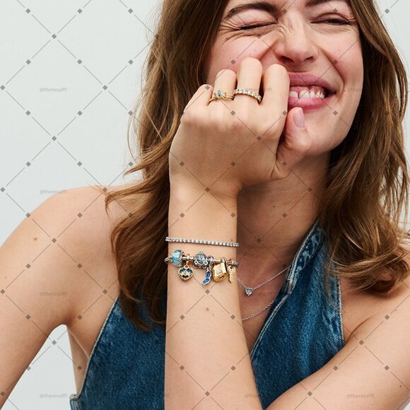 Pandora Disney Cinderella's Glass Slipper Dangle Charm - Picture 5 of 5